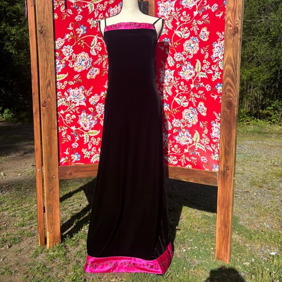 American Vintage Dresses & Skirts - VTG 90s Whimsigoth Black Velvet Magenta Satin Rose Embroidered Maxi Dress Size L